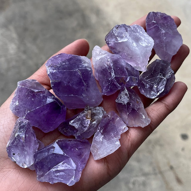 Rough - Amethyst (Brazil) SM - 200gms Rough - Amethyst (Brazil) SM - 200gms